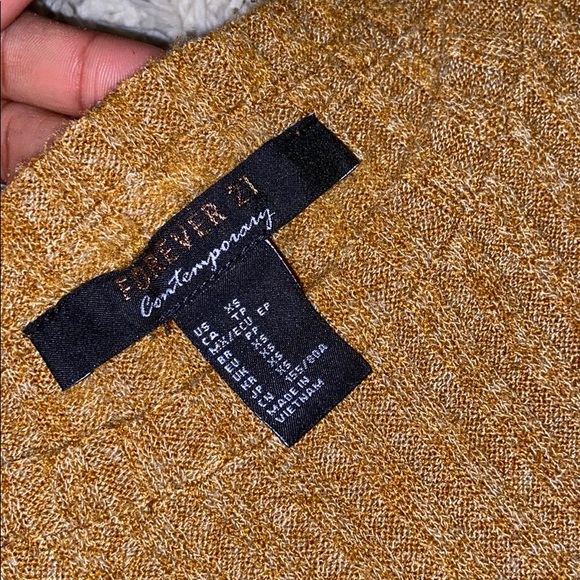 Forever 21 nude slim fit sweater dress size xs - Picture 2 of 3